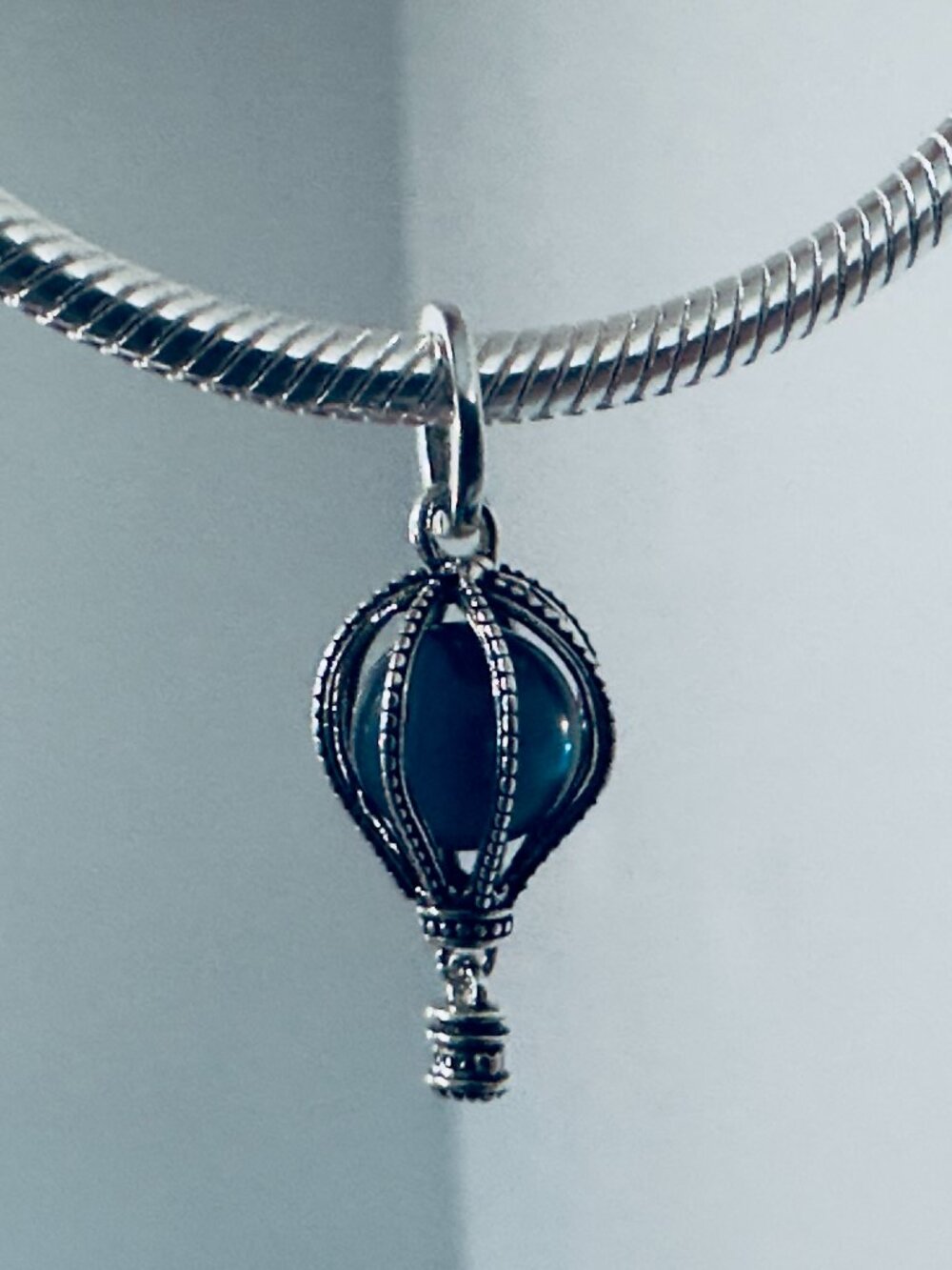 Authentic Pandora Blue Hot Air Balloon Travel Charm 798064NMB